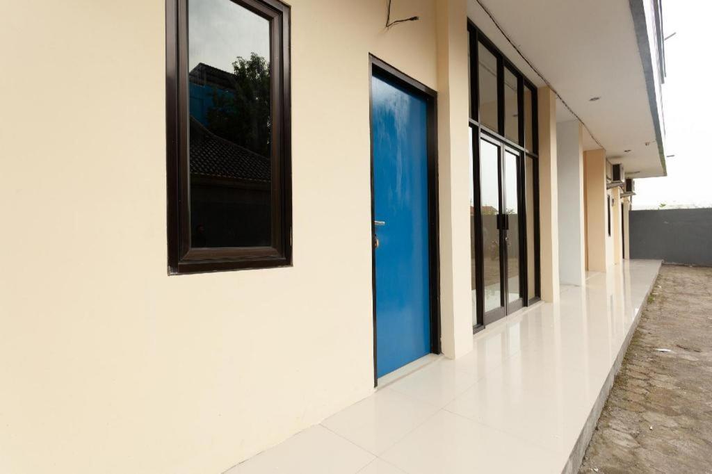 Richmond Guest House Cirebon Redpartner Exterior photo